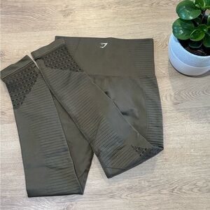 Gymshark Energy Seamless Highwaisted Leggings Color Olive size Sm